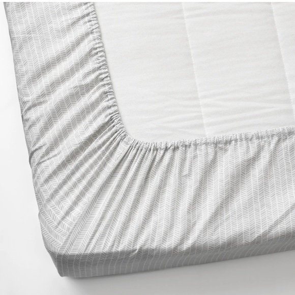 IKEA KLÄMMIG Crib Bed Sheets (Grey) - Picture 3 of 6